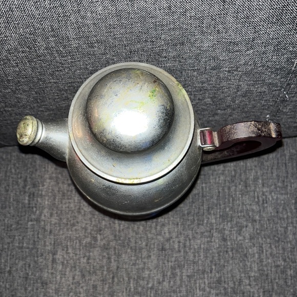 Mid century era, Art Deco style cocktail, shaker chrome, and ruby, red handle - Picture 7 of 12